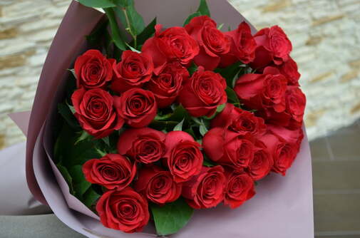 25 троянд Фрідом №18