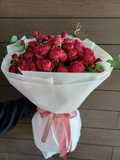 Півоноподібна троянда Букет №174