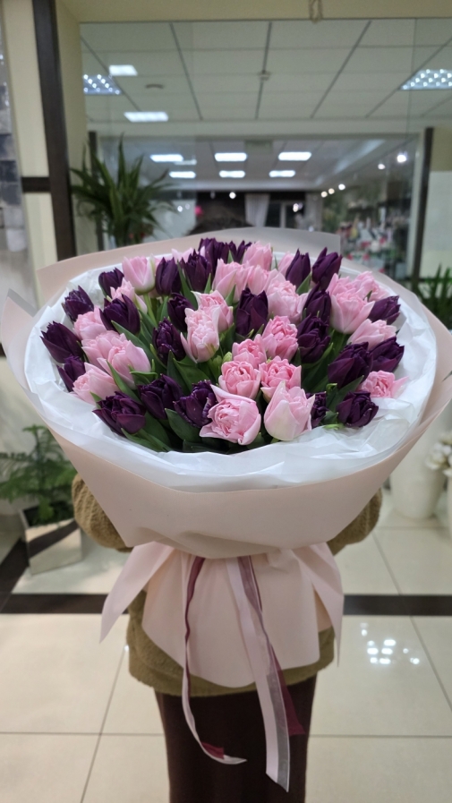 51 Пионовидный тюльпан Букет №220