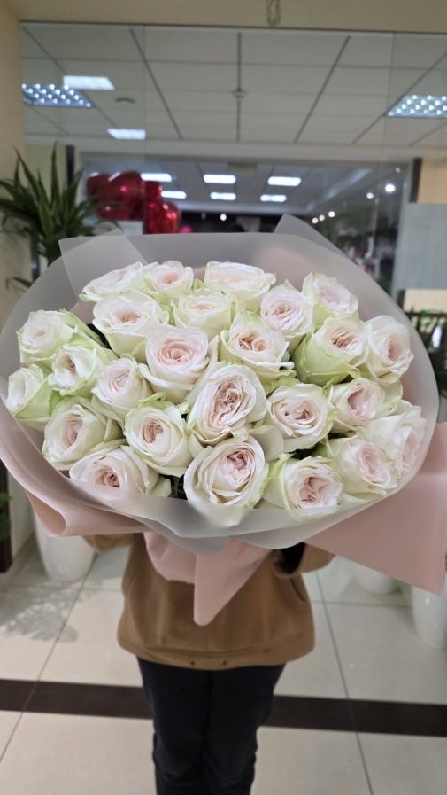 25 Троянд Вайт Охара Букет №224